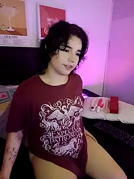 Snapshot of damienbeltmonth chatting on 11.09.25 damienbeltmonth online show from 11.09.25