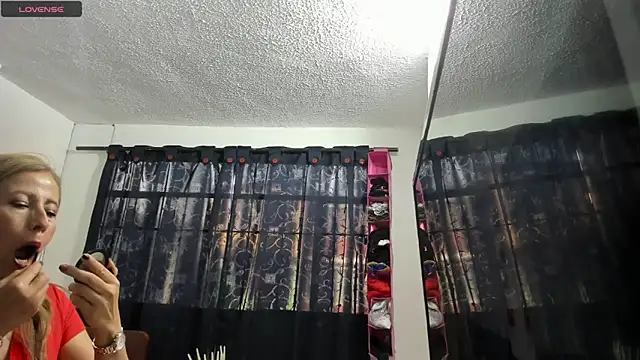 vanesa mystic2 online show from 10.30.25