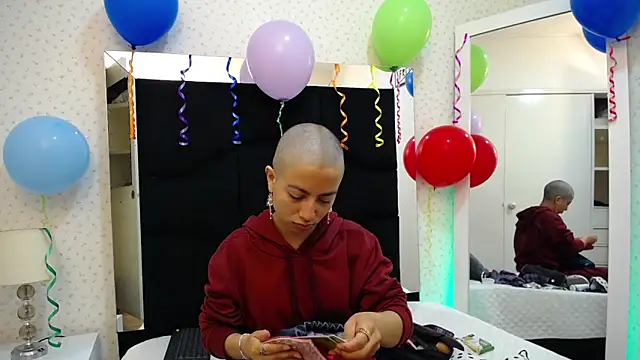 LunaRichy  online show from 09.25.25