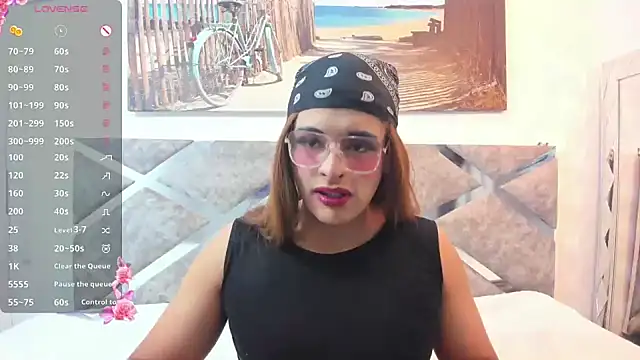 Snapshot of sweet_Elizabeth chatting on 10.03.25 sweet Elizabeth online show from 10.03.25