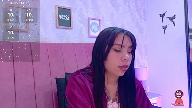 Gina Lux05 online show from 09.28.25