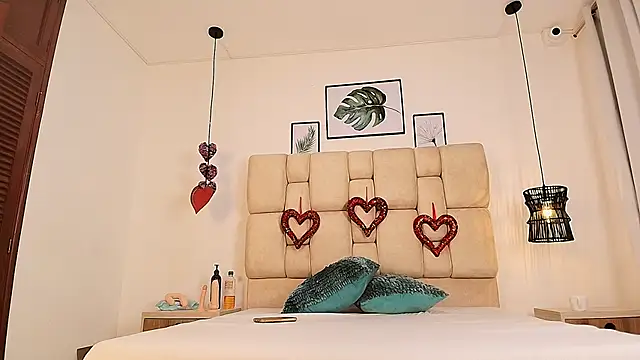 elizawiliamst online show from 09.25.25