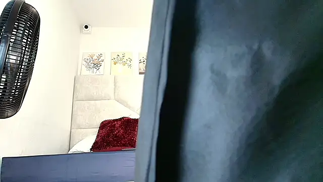 elizawiliamst online show from 11.12.25