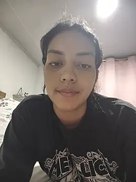 Snapshot of WendySuns_ chatting on 07.13.26 WendySuns online show from 07.13.26