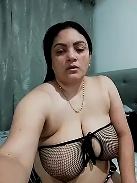 tiffany Johnson1 online show from 09.29.25