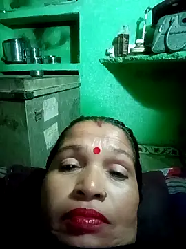 Snapshot of Manavi_x chatting on 10.29.25 Manavi x online show from 10.29.25