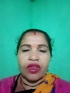 Snapshot of Manavi_x chatting on 10.31.25 Manavi x online show from 10.31.25