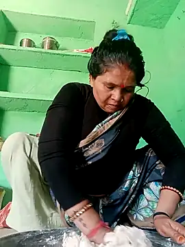 Manavi x online show from 05.12.26