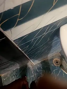 Snapshot of bobby3374 chatting on 10.14.25 bobby3374 online show from 10.14.25