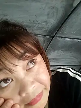 Lyly nuce online show from 10.19.25