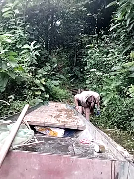 Lyly nuce online show from 10.21.25