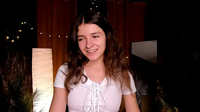 Snapshot of amy_cute_cat chatting on 09.27.25 amy cute cat online show from 09.27.25