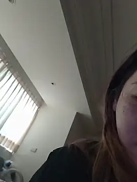 Snapshot of Lovelyanan chatting on 10.04.25 Lovelyanan online show from 10.04.25