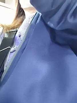 Snapshot of Lovelyanan chatting on 10.28.25 Lovelyanan online show from 10.28.25