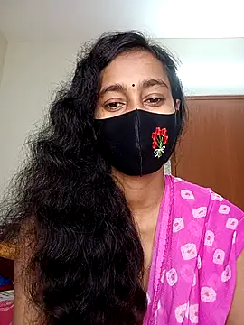 Snapshot of Softecho-03 chatting on 09.28.25 Softecho-03 online show from 09.28.25