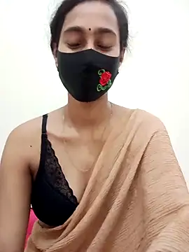 Snapshot of Softecho-03 chatting on 10.13.25 Softecho-03 online show from 10.13.25