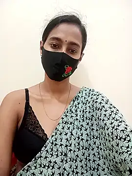 Snapshot of Softecho-03 chatting on 10.17.25 Softecho-03 online show from 10.17.25