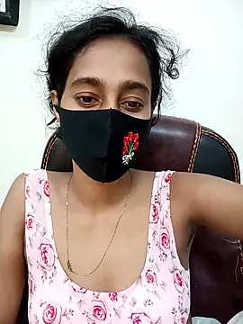 Snapshot of Softecho-03 chatting on 10.27.25 Softecho-03 online show from 10.27.25