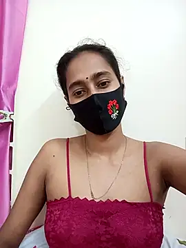 Snapshot of Softecho-03 chatting on 10.28.25 Softecho-03 online show from 10.28.25