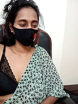 Snapshot of Softecho-03 chatting on 11.03.25 Softecho-03 online show from 11.03.25