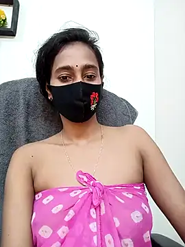 Snapshot of Softecho-03 chatting on 11.05.25 Softecho-03 online show from 11.05.25