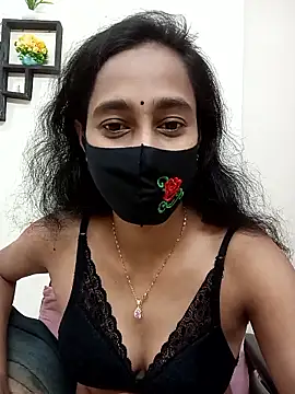 Snapshot of Softecho-03 chatting on 11.12.25 Softecho-03 online show from 11.12.25