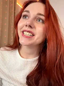 Snapshot of PollyVinice chatting on 09.11.25 PollyVinice online show from 09.11.25