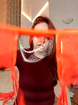 Snapshot of PollyVinice chatting on 09.29.25 PollyVinice online show from 09.29.25