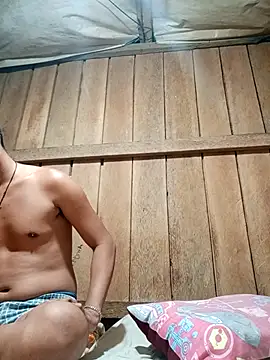 Snapshot of Hottie_pinoy21 chatting on 10.31.25 Hottie pinoy21 online show from 10.31.25