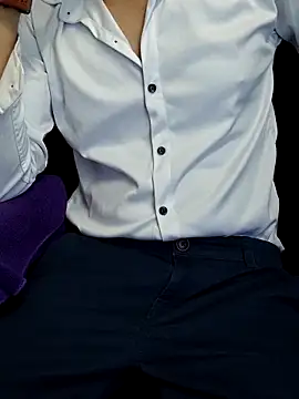 Snapshot of chocolate_alone chatting on 10.25.25 chocolate alone online show from 10.25.25