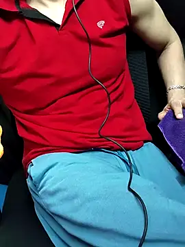 Snapshot of chocolate_alone chatting on 10.26.25 chocolate alone online show from 10.26.25