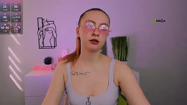 mila glow1 online show from 09.17.25