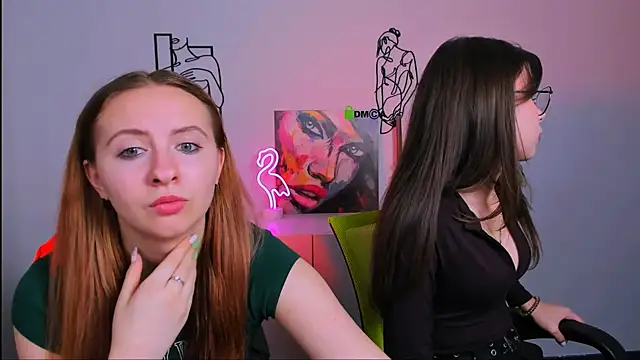 mila glow1 online show from 09.25.25