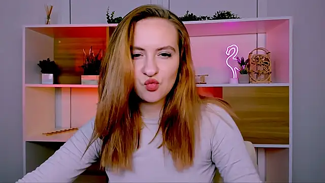 mila glow1 online show from 11.07.25