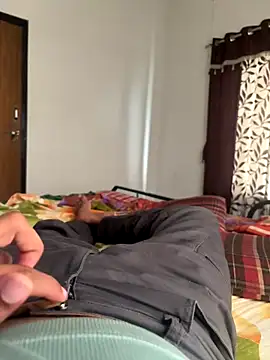 Snapshot of 1995Pk chatting on 10.17.25 1995Pk online show from 10.17.25