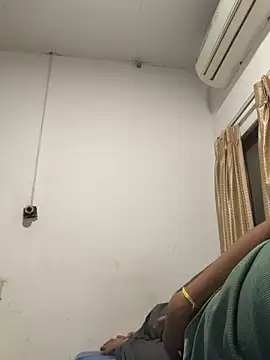 Snapshot of 1995Pk chatting on 10.20.25 1995Pk online show from 10.20.25