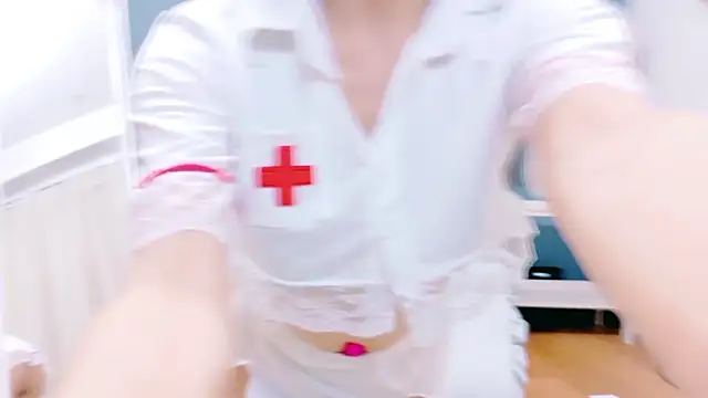 Snapshot of RIRI-style chatting on 11.09.25 RIRI-style online show from 11.09.25