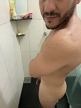 Snapshot of Pikadocee chatting on 09.11.25 Pikadocee online show from 09.11.25