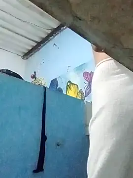 Snapshot of Srsexy18cm chatting on 11.11.25 Srsexy18cm online show from 11.11.25