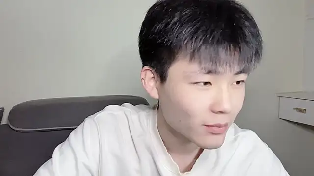 Snapshot of xiaoyang5200 chatting on 11.02.25 xiaoyang5200 online show from 11.02.25