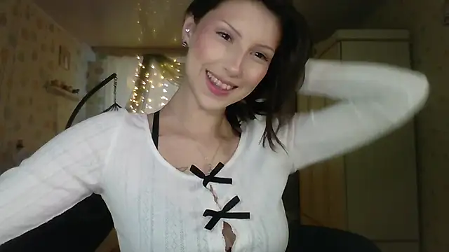 RuxaShade online show from 12.15.25