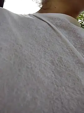 Snapshot of LenaBloomy chatting on 09.19.25 LenaBloomy online show from 09.19.25