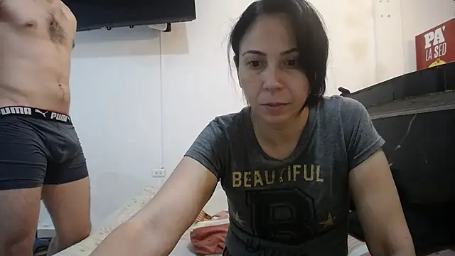 Snapshot of yohacriss chatting on 10.04.25 yohacriss online show from 10.04.25