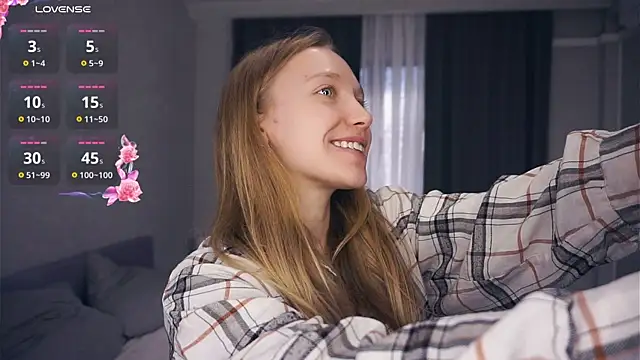 Snapshot of EarnestineGyllenband chatting on 11.03.25 EarnestineGyllenband online show from 11.03.25