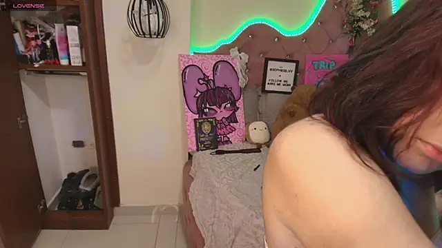 Snapshot of sophiievv chatting on 11.05.25 sophiievv online show from 11.05.25