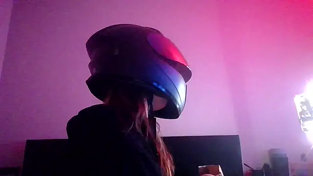 EmeraldVixxxen online show from 09.21.25