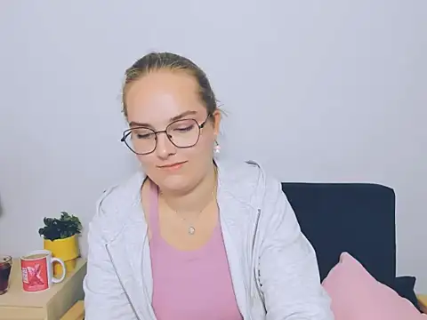 AliceCrazy69 online show from 10.02.25