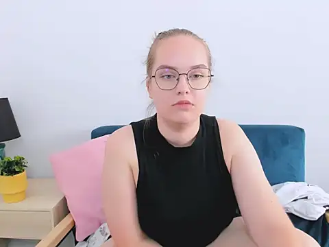 AliceCrazy69 online show from 10.03.25