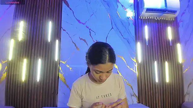 VictoriaDuart online show from 03.10.26