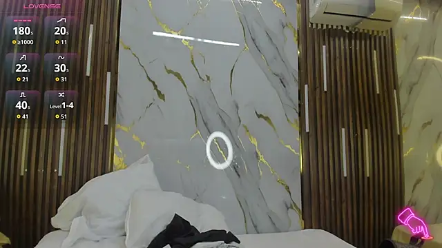 VictoriaDuart online show from 04.06.26